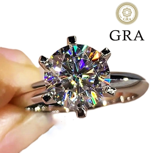 Gale Jewelry - Certified 10 CT Moissanite Diamond Ring with Lighted Box